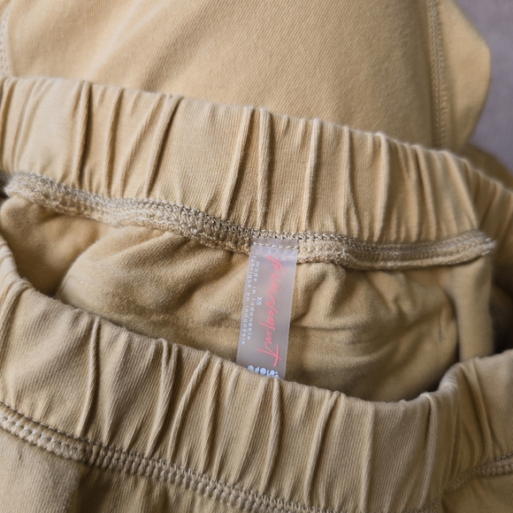 Free People Movement Hot Shot Pants Camel - Picture 6 of 7